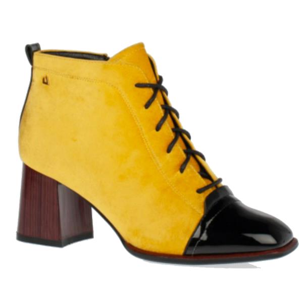 una healy biker boots